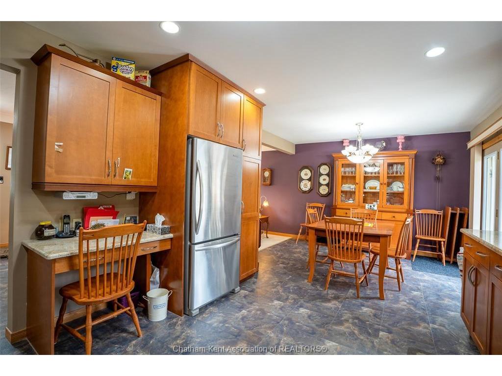 









19


Dove

Place,
Chatham,




ON
N7L 1H1

