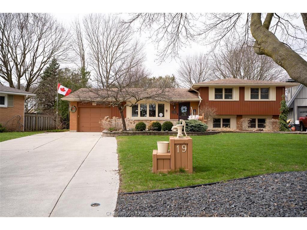 









19


Dove

Place,
Chatham,




ON
N7L 1H1

