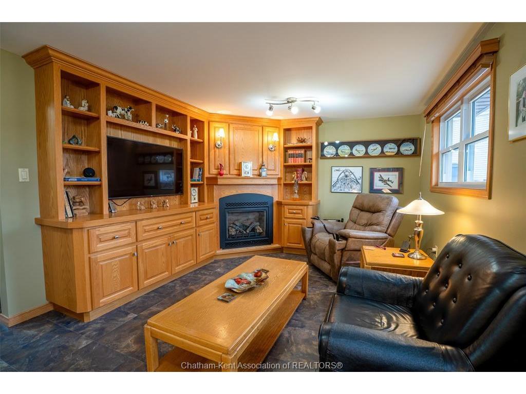 









19


Dove

Place,
Chatham,




ON
N7L 1H1


