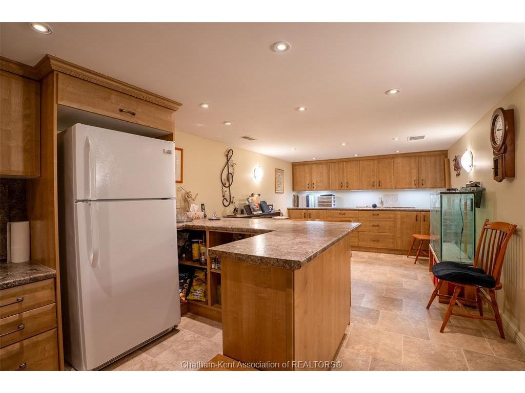 









19


Dove

Place,
Chatham,




ON
N7L 1H1

