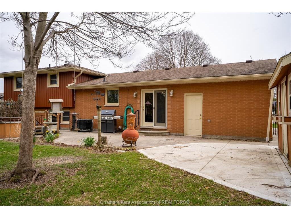 









19


Dove

Place,
Chatham,




ON
N7L 1H1

