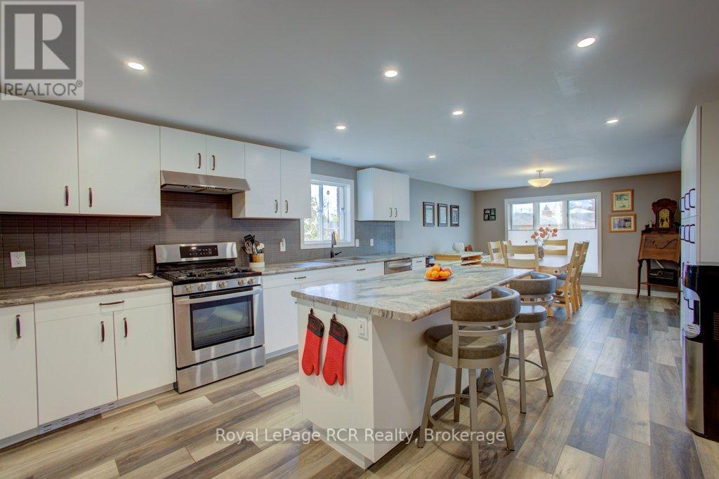 












174 CONESTOGA STREET

,
Wellington North (Arthur),




Ontario
N0G1A0

