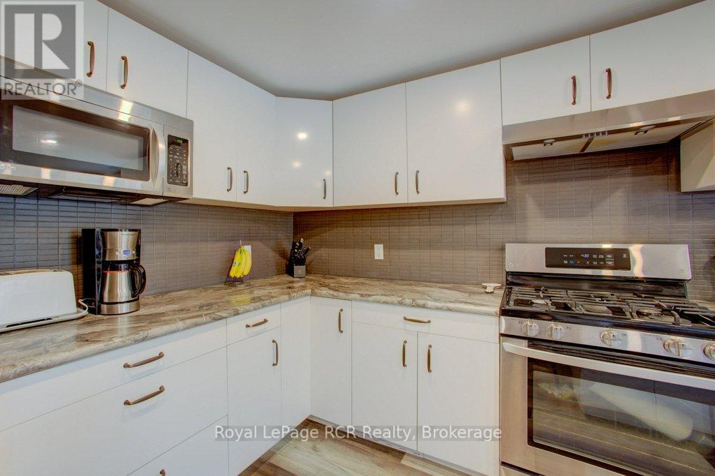 












174 CONESTOGA STREET

,
Wellington North (Arthur),




Ontario
N0G1A0

