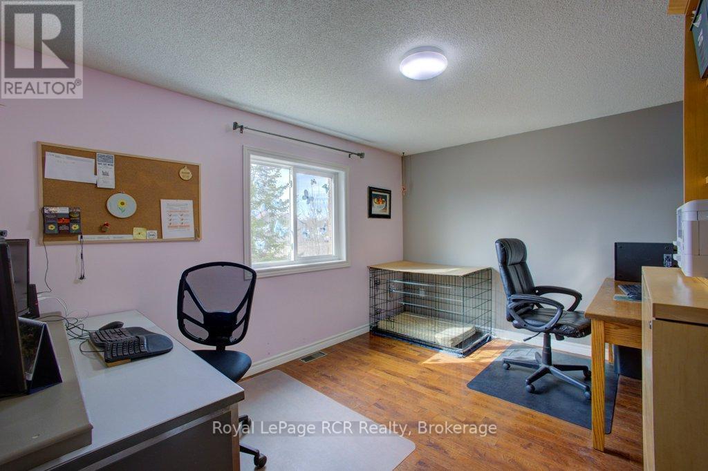 












174 CONESTOGA STREET

,
Wellington North (Arthur),




Ontario
N0G1A0

