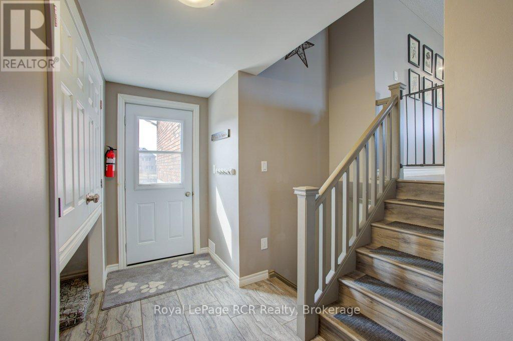 












174 CONESTOGA STREET

,
Wellington North (Arthur),




Ontario
N0G1A0

