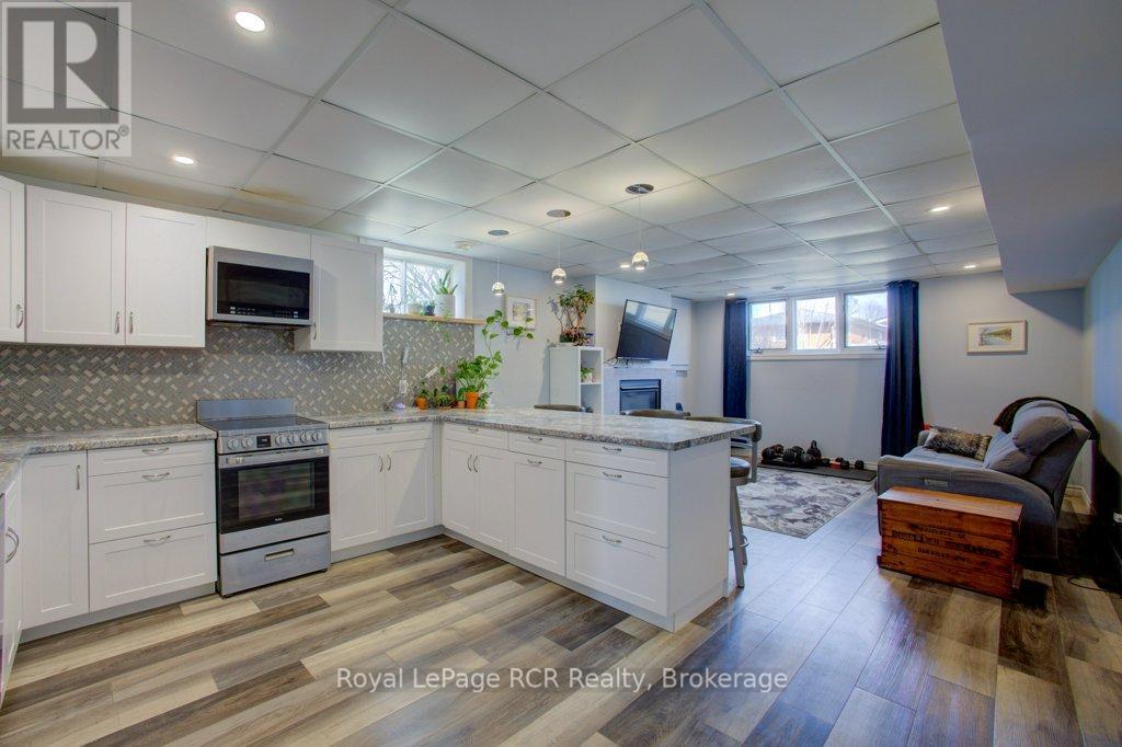












174 CONESTOGA STREET

,
Wellington North (Arthur),




Ontario
N0G1A0

