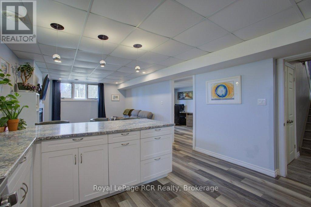 












174 CONESTOGA STREET

,
Wellington North (Arthur),




Ontario
N0G1A0

