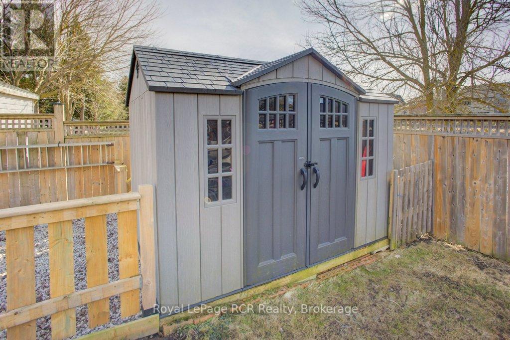 












174 CONESTOGA STREET

,
Wellington North (Arthur),




Ontario
N0G1A0

