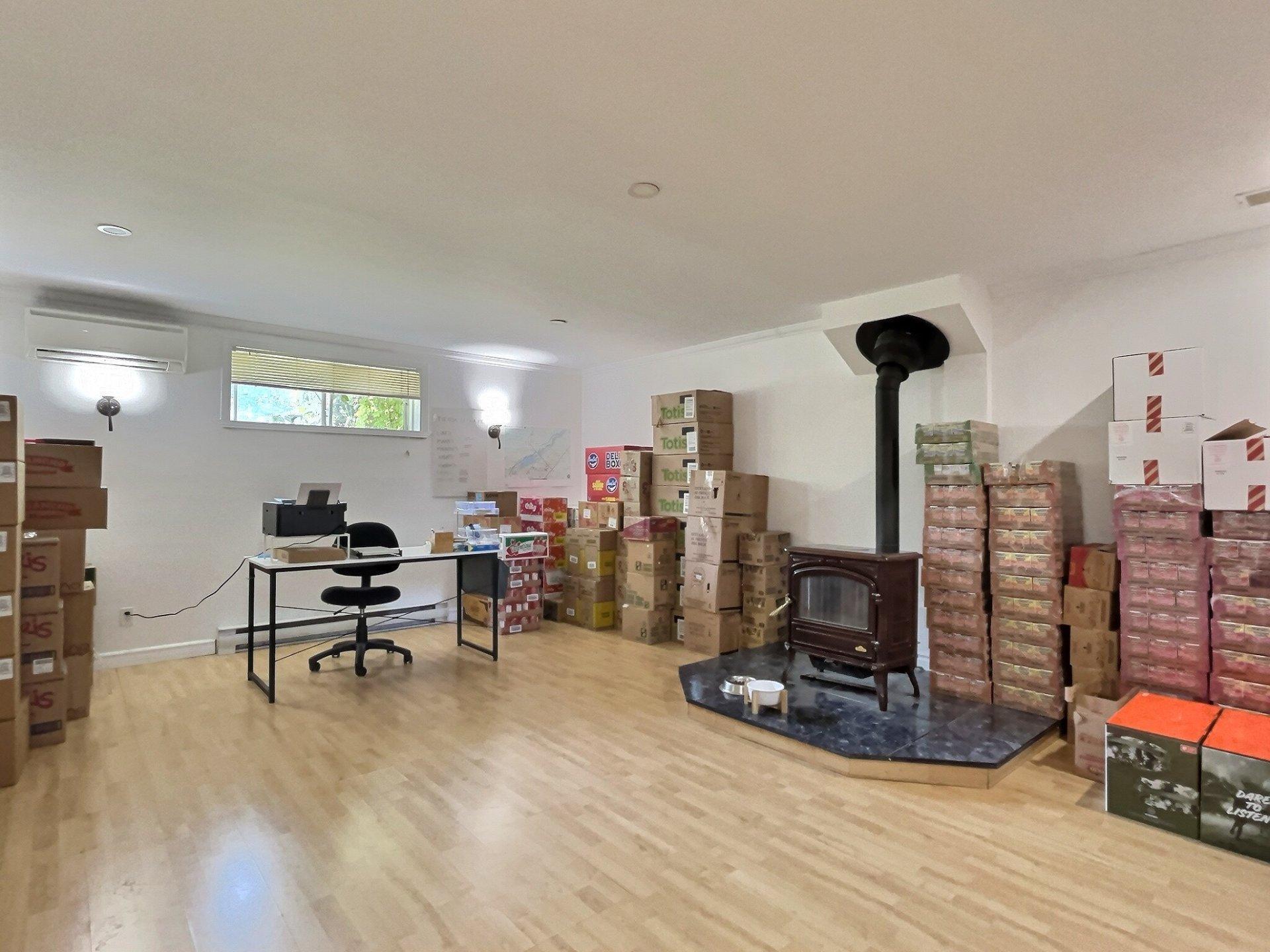 









785


Rue Brosseau

,
Trois-Rivières,




QC
G9A6J9

