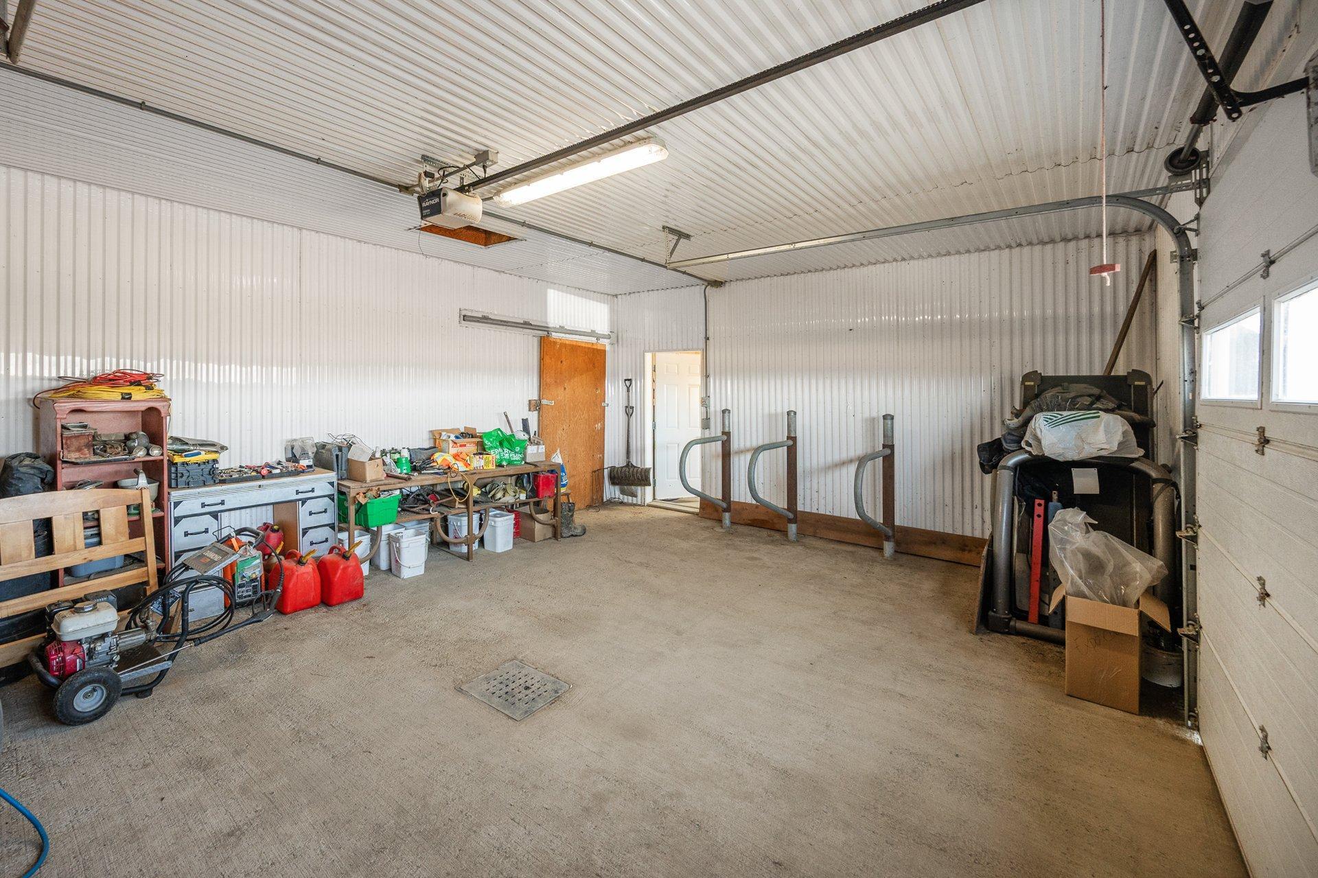 









970


Ch. Grainger

,
Melbourne,




QC
J0B2B0

