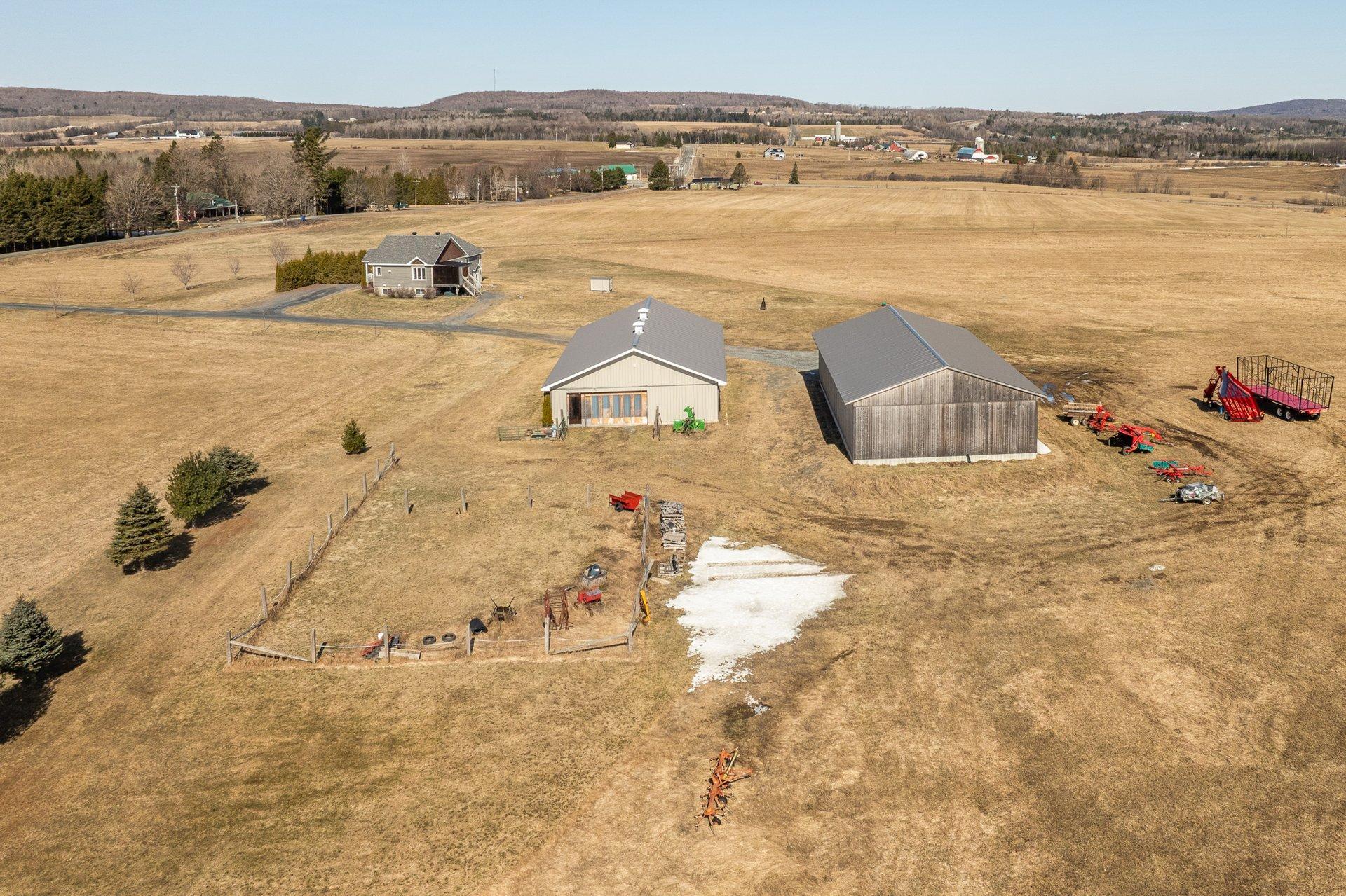 









970


Ch. Grainger

,
Melbourne,




QC
J0B2B0

