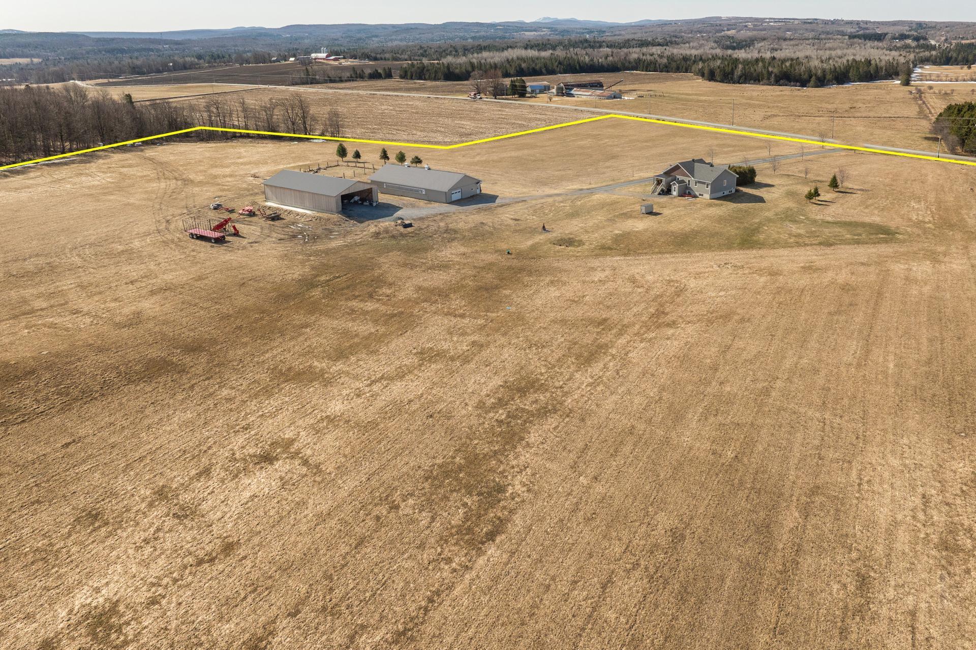 









970


Ch. Grainger

,
Melbourne,




QC
J0B2B0

