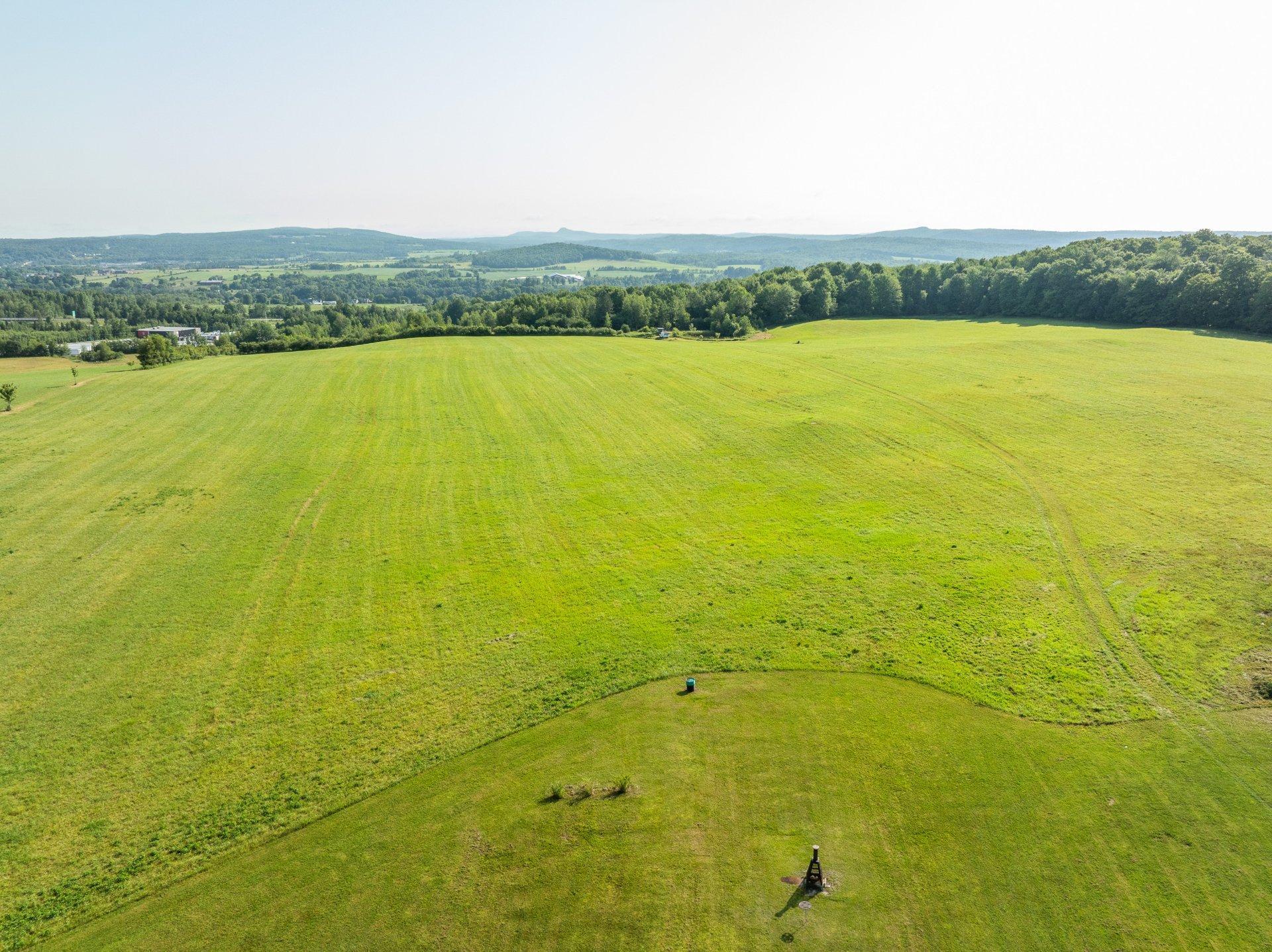 









970


Ch. Grainger

,
Melbourne,




QC
J0B2B0

