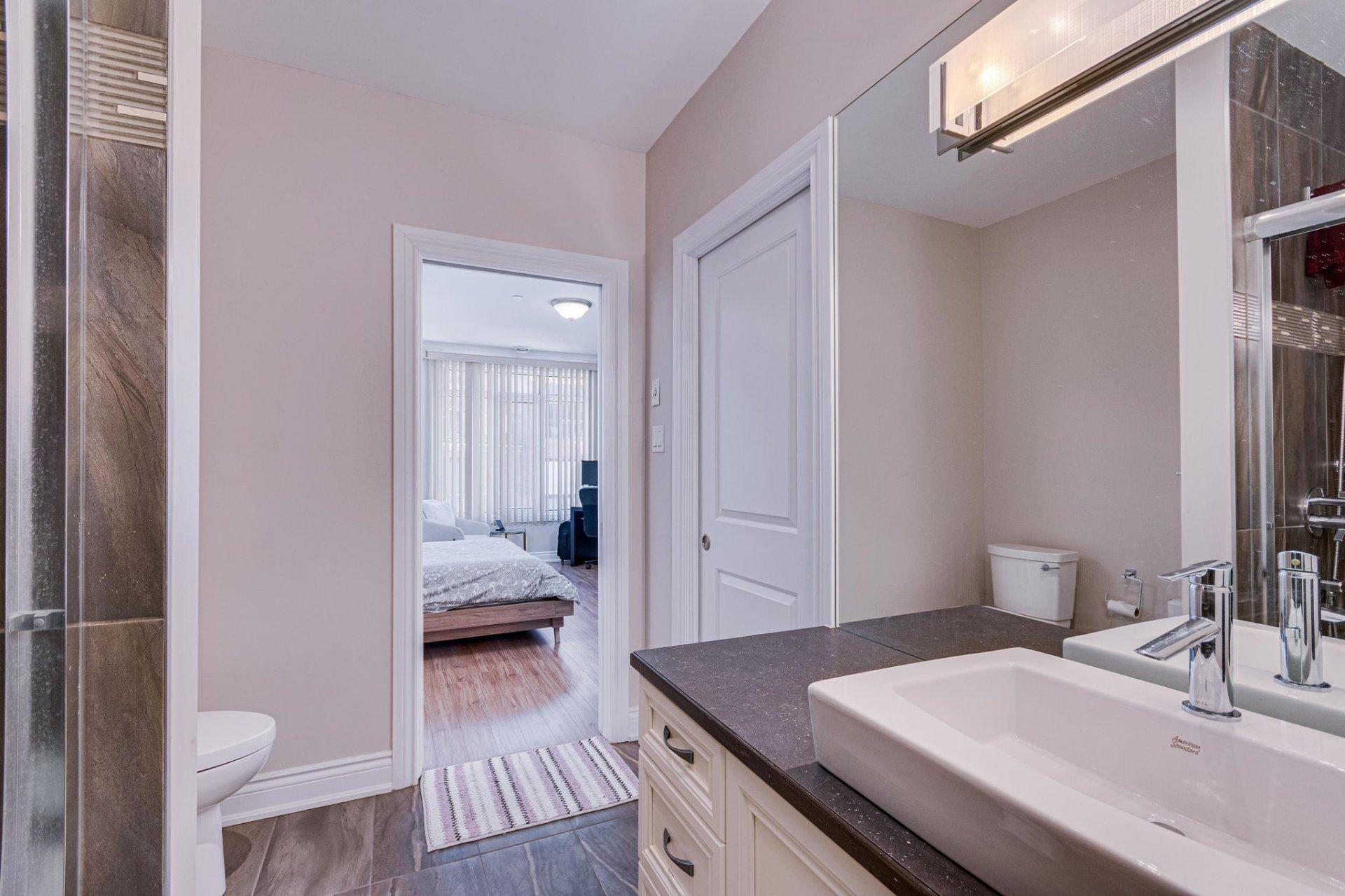 









224


Boul. Alexandre-Taché

, 604,
Gatineau (Hull),




QC
J9A0B8

