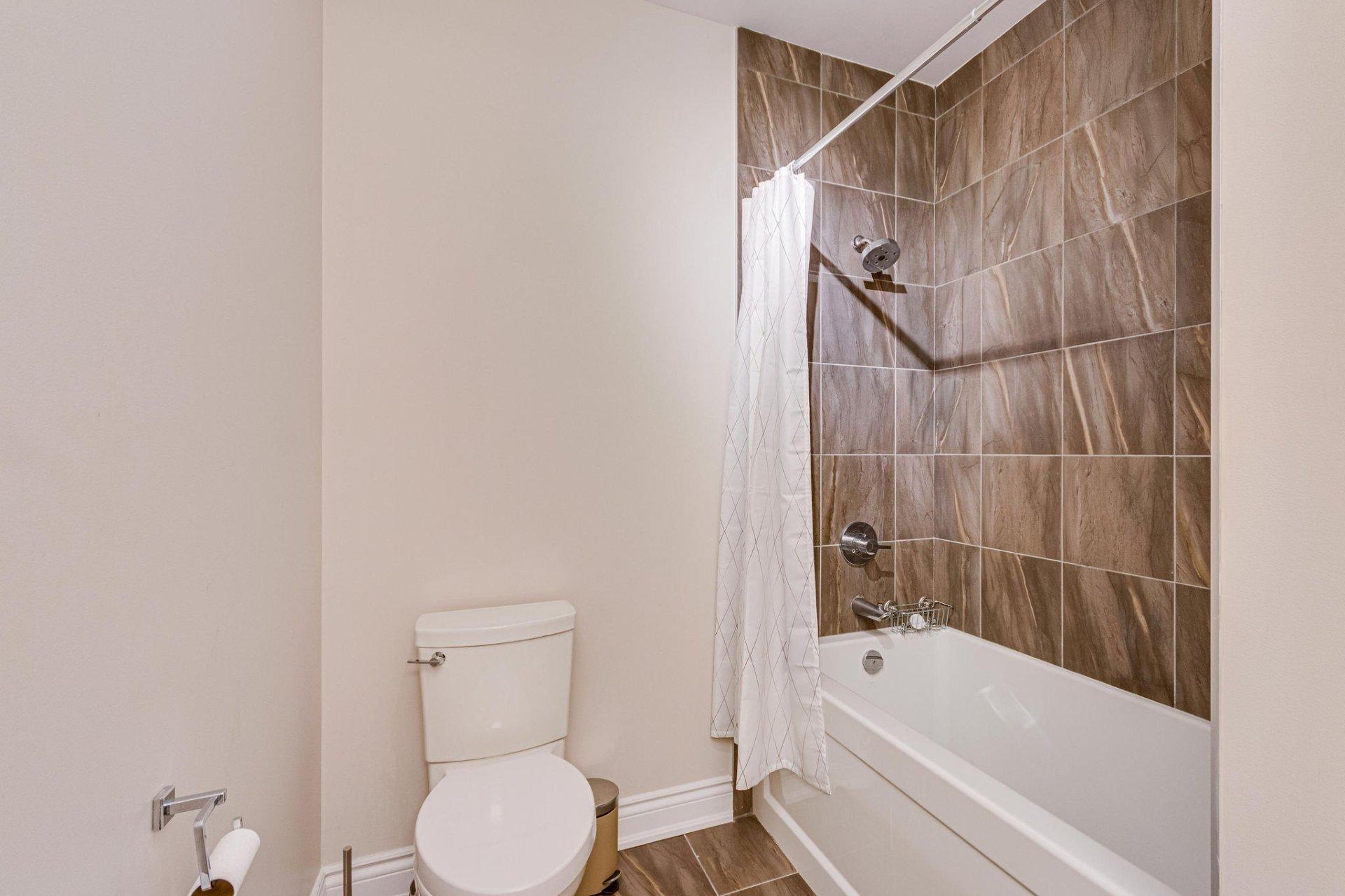 









224


Boul. Alexandre-Taché

, 604,
Gatineau (Hull),




QC
J9A0B8

