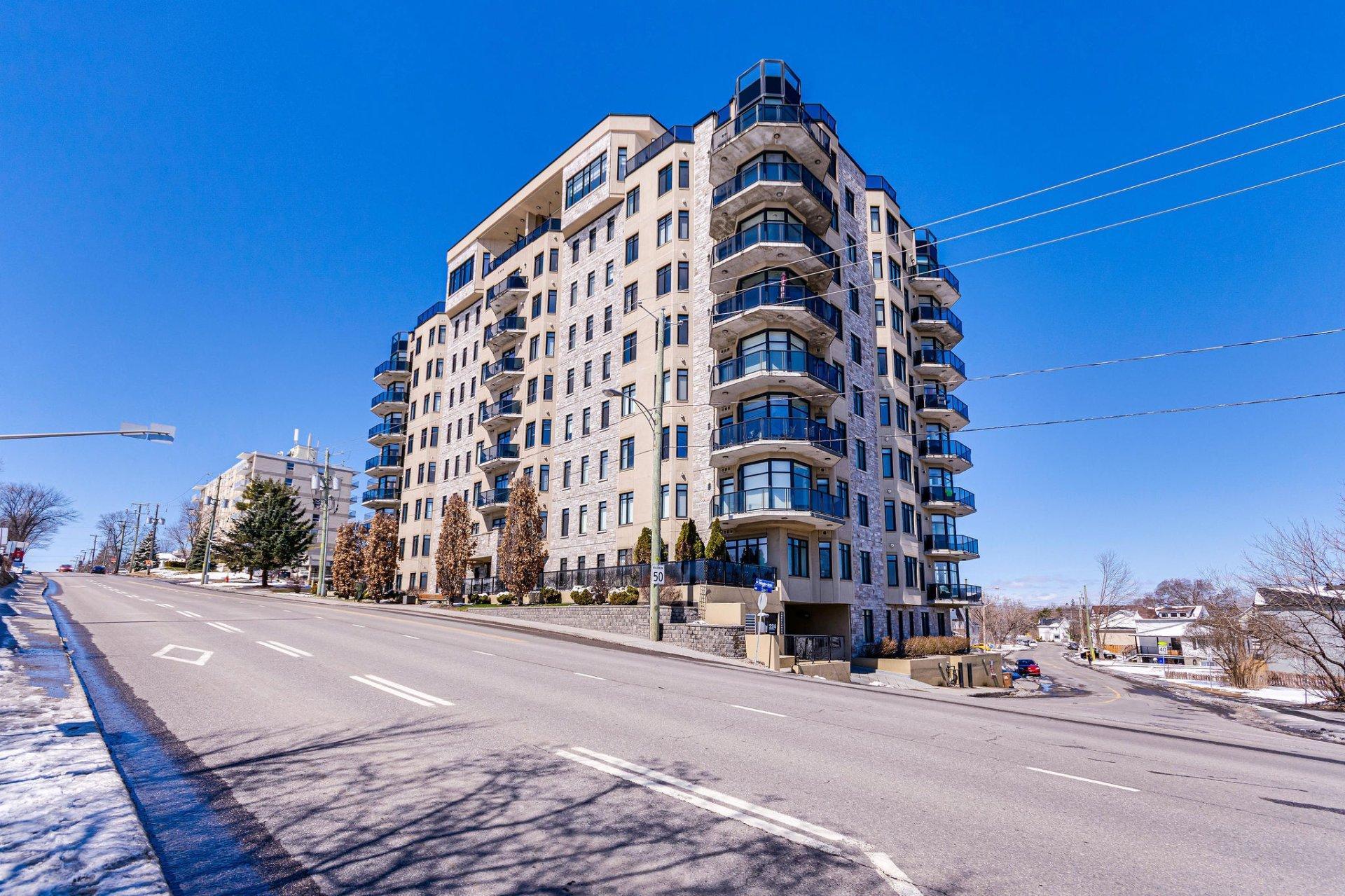 









224


Boul. Alexandre-Taché

, 604,
Gatineau (Hull),




QC
J9A0B8

