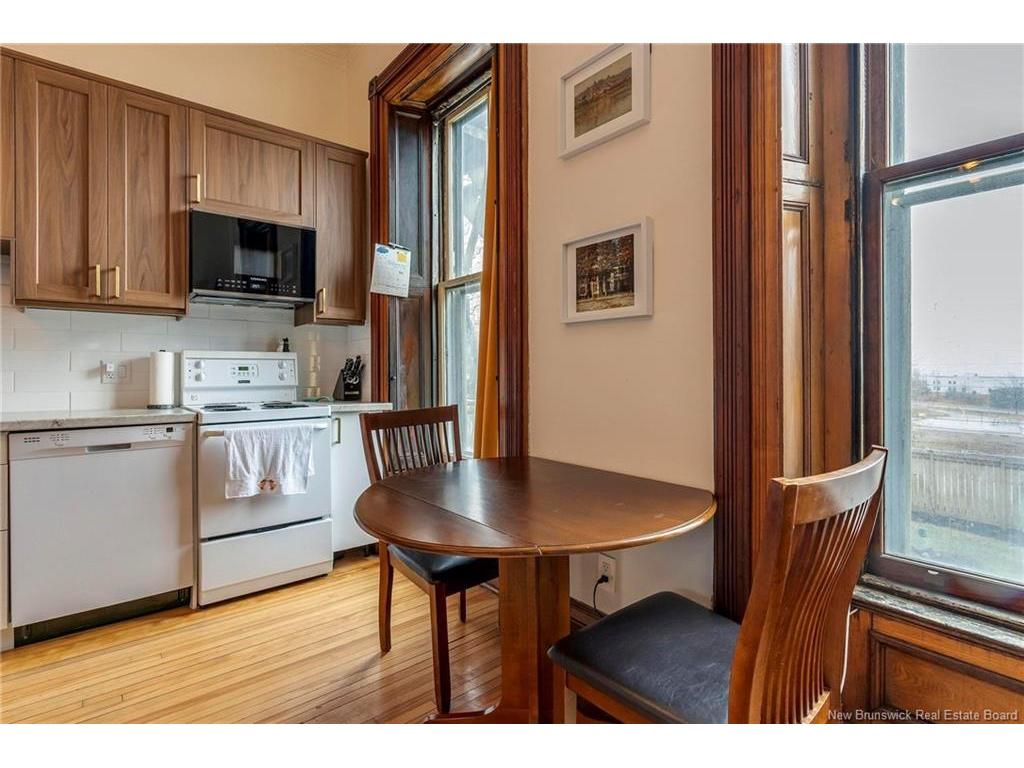 









16


Queen Sq S

,
Saint John,




NB
E2L 1R7

