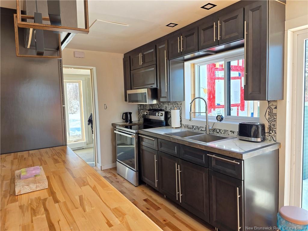 









39


Brideau

,
Belledune,




NB
E8G 1X9

