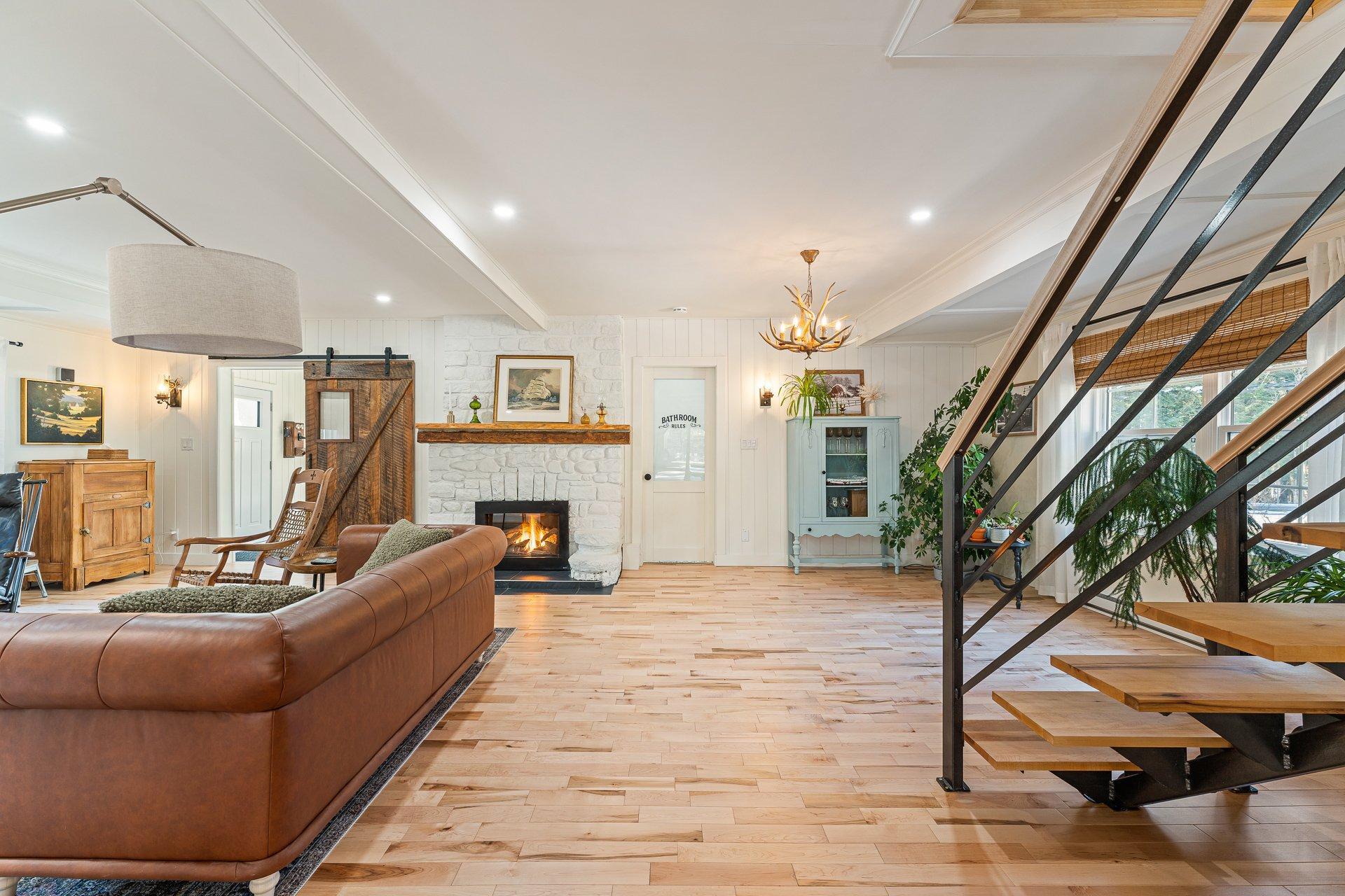 









541


Av. du Parc

,
Sherbrooke (Brompton/Rock Forest/Saint-Élie/Deauville),




QC
J1N3N2

