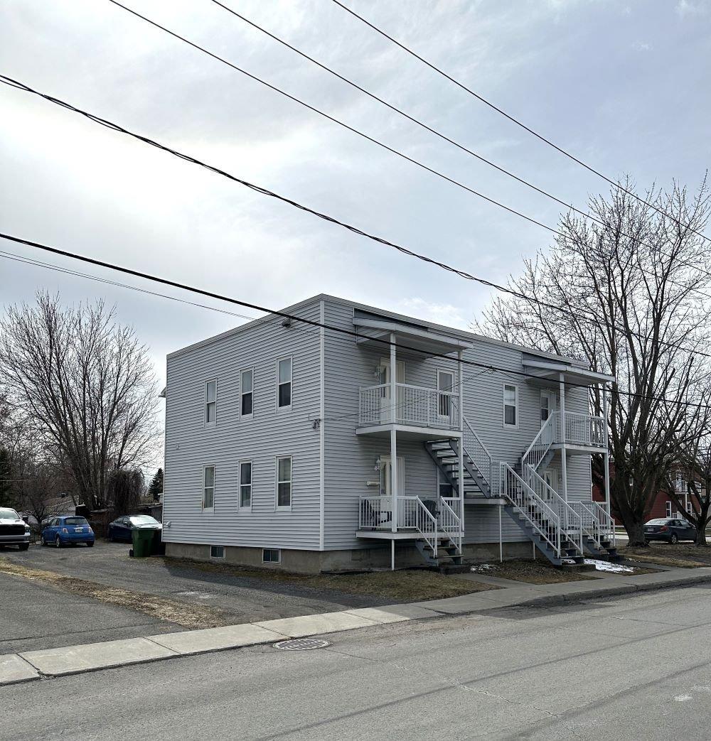 









1358

 - 1364


Rue Girouard

,
Marieville,




QC
J3M1J1

