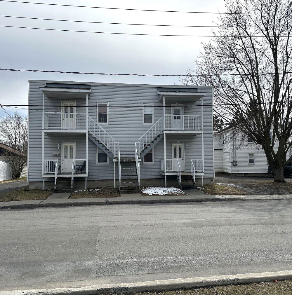 









1358

 - 1364


Rue Girouard

,
Marieville,




QC
J3M1J1


