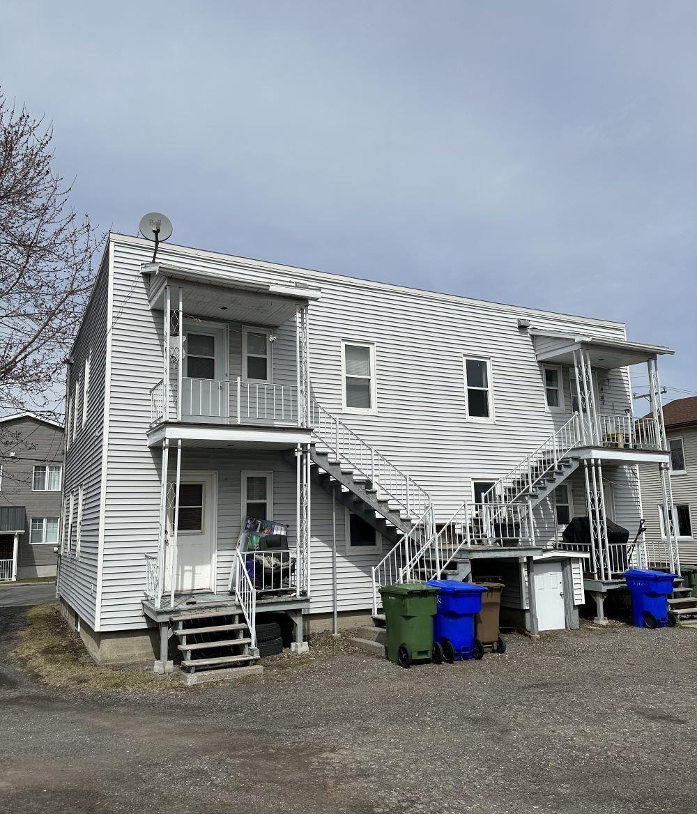 









1358

 - 1364


Rue Girouard

,
Marieville,




QC
J3M1J1

