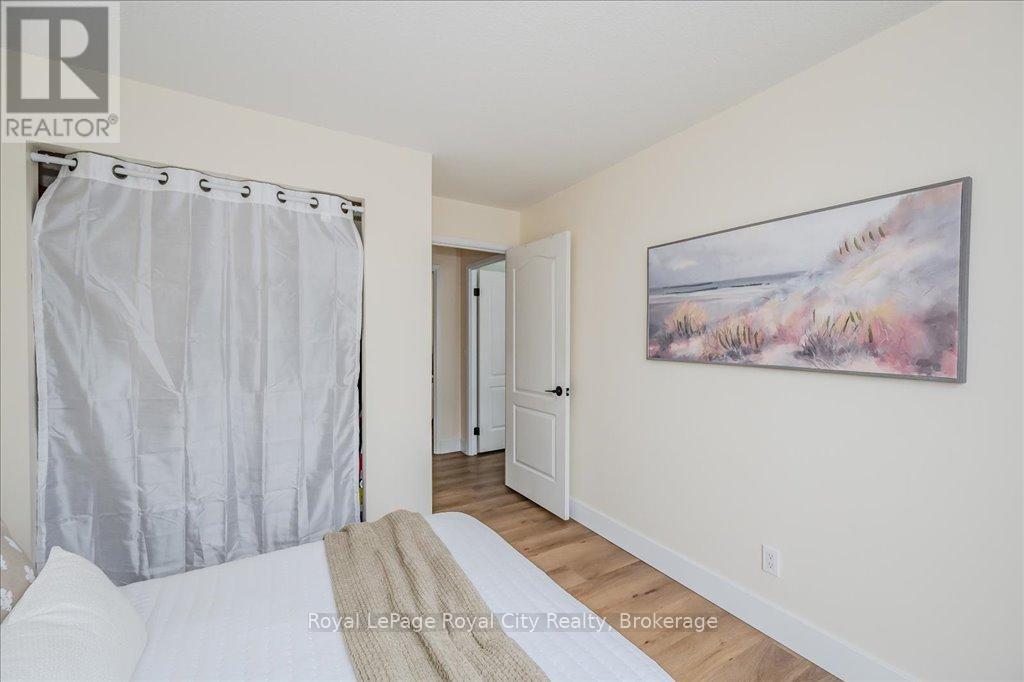 












110 - 107 BAGOT STREET

,
Guelph (Junction/Onward Willow),




Ontario
N1H8H5

