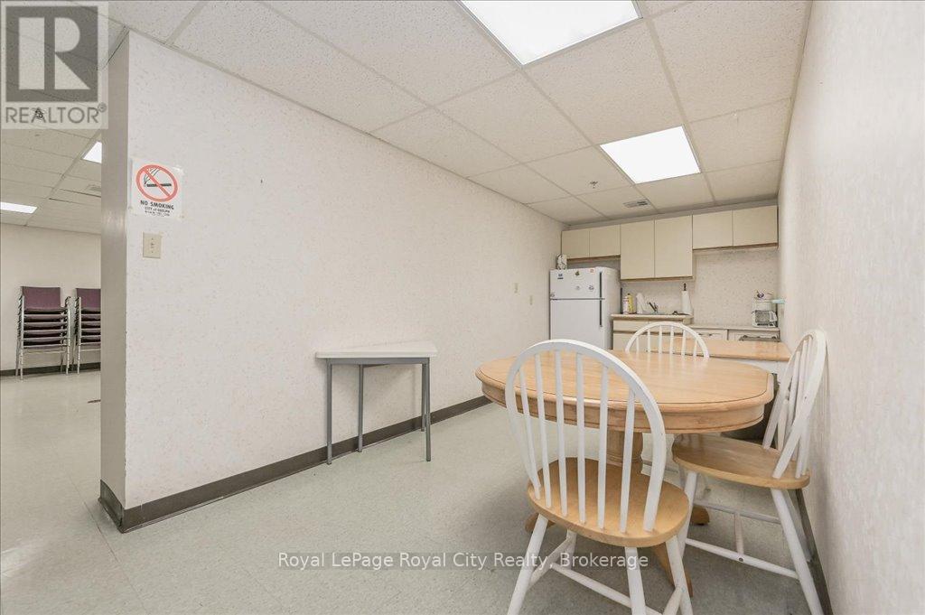 












110 - 107 BAGOT STREET

,
Guelph (Junction/Onward Willow),




Ontario
N1H8H5


