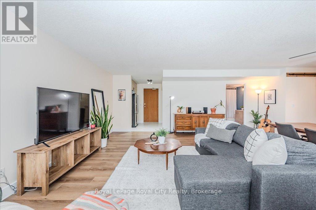 












110 - 107 BAGOT STREET

,
Guelph (Junction/Onward Willow),




Ontario
N1H8H5

