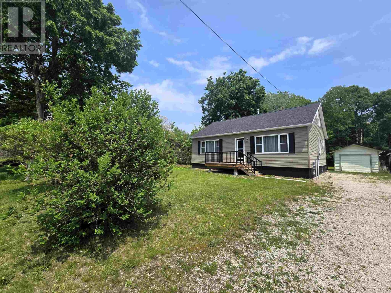 












300 Woodward AVE

,
Blind River,




Ontario
P0R1B0

