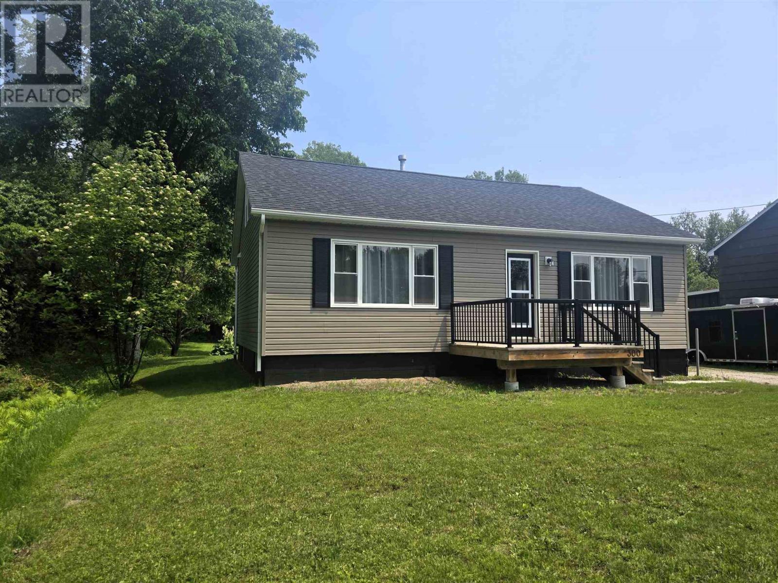 












300 Woodward AVE

,
Blind River,




Ontario
P0R1B0

