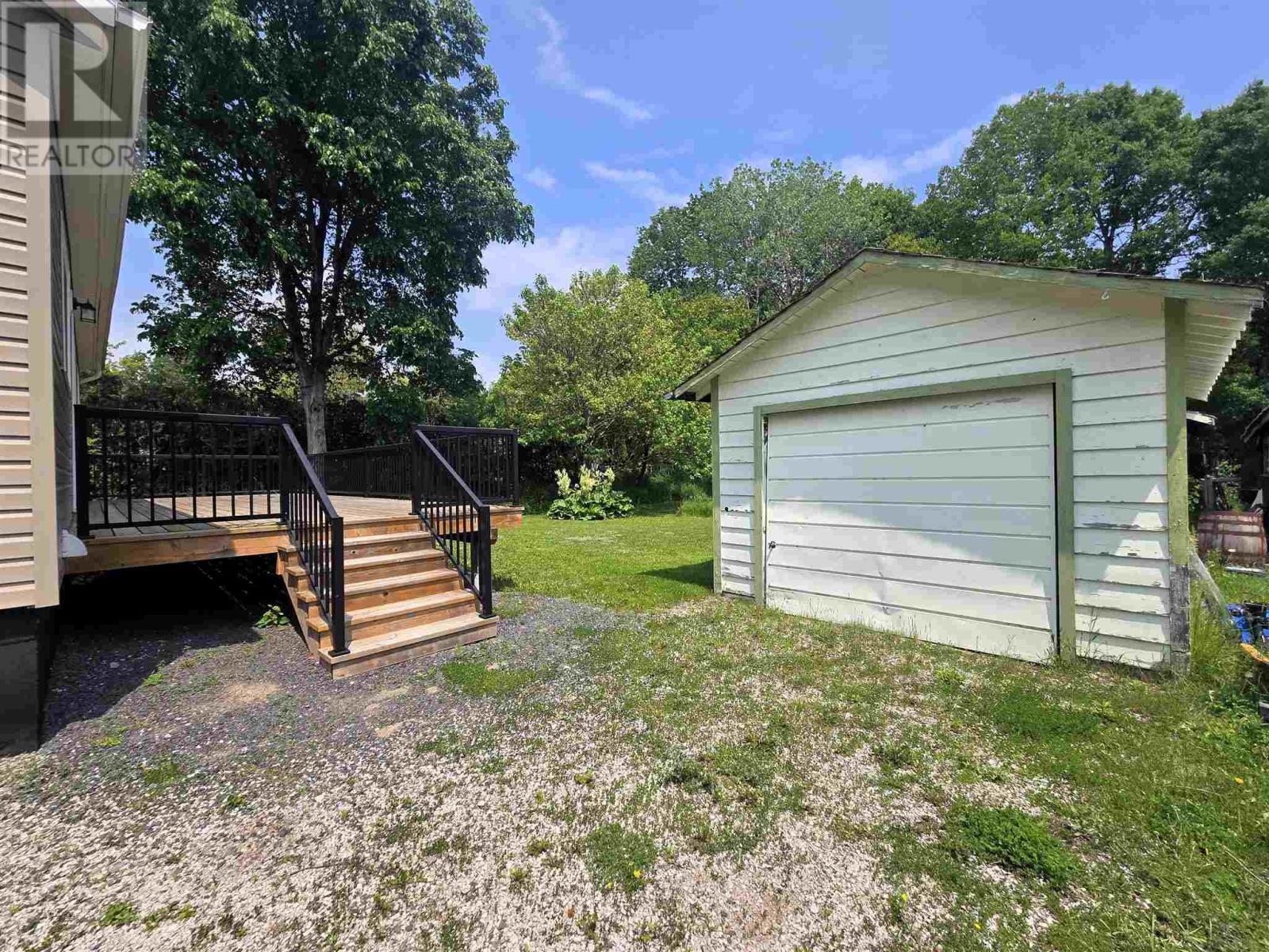 












300 Woodward AVE

,
Blind River,




Ontario
P0R1B0


