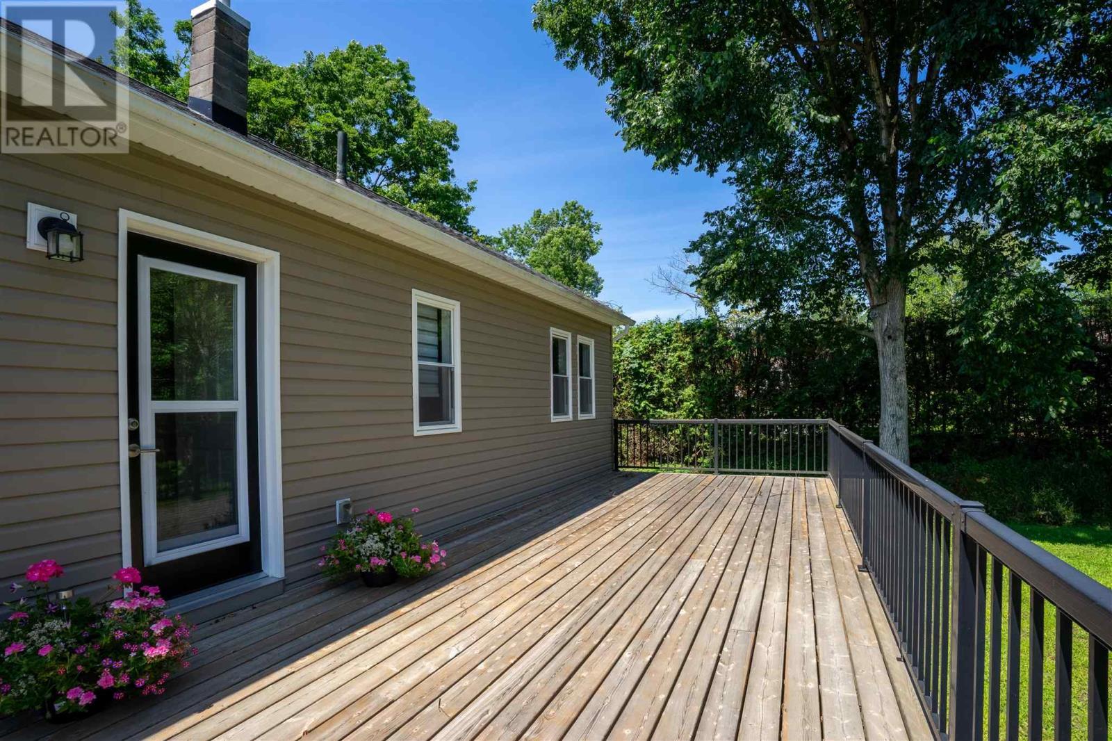 












300 Woodward AVE

,
Blind River,




Ontario
P0R1B0

