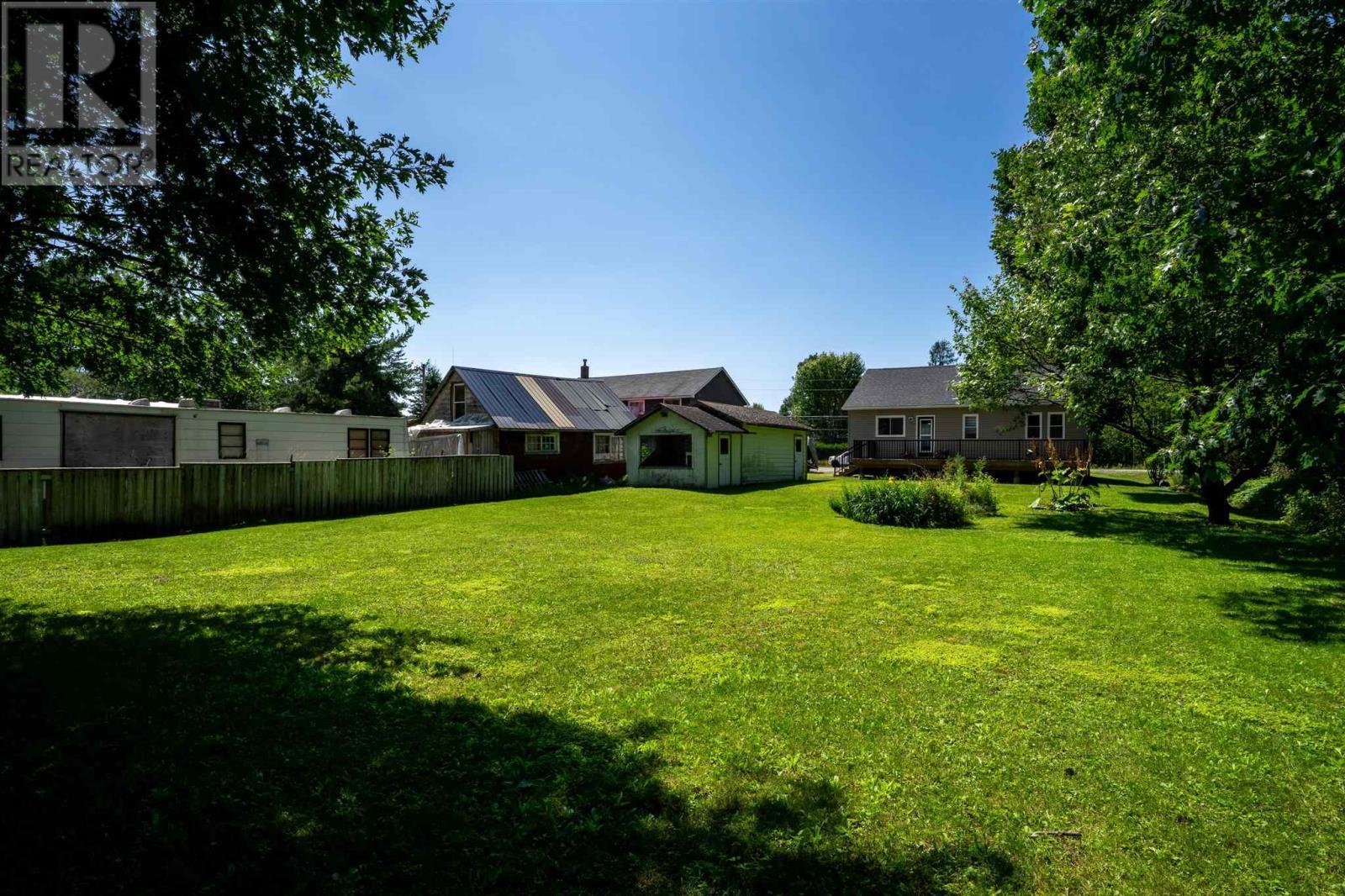 












300 Woodward AVE

,
Blind River,




Ontario
P0R1B0


