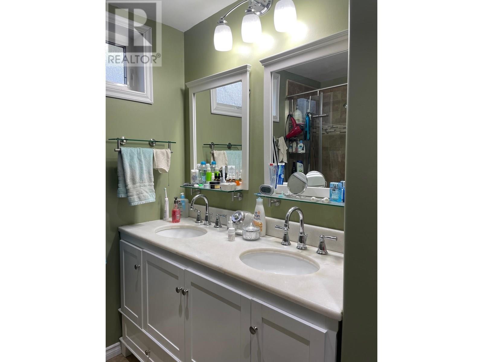 












4711 SPRUCE AVENUE

,
Fort Nelson,




British Columbia
V0C1R0

