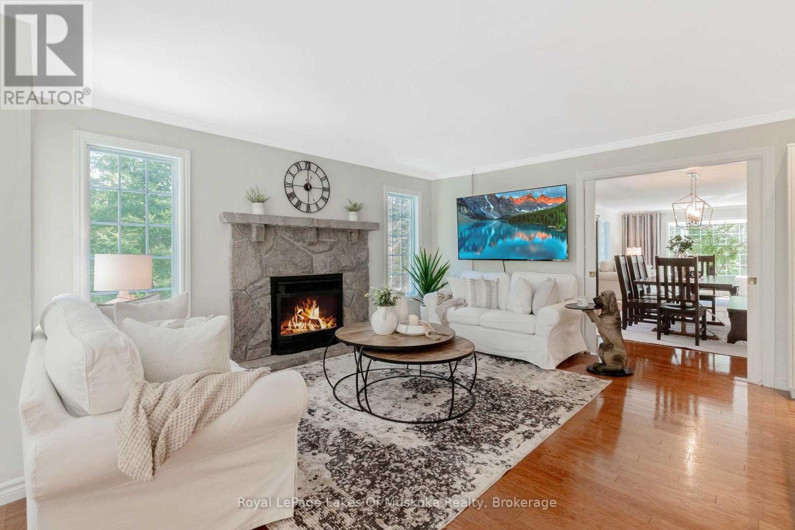 












24 BIRCHWOOD DRIVE

,
Huntsville (Brunel),




Ontario
P1H0A6

