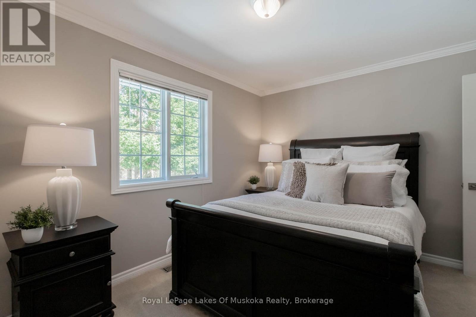 












24 BIRCHWOOD DRIVE

,
Huntsville (Brunel),




Ontario
P1H0A6


