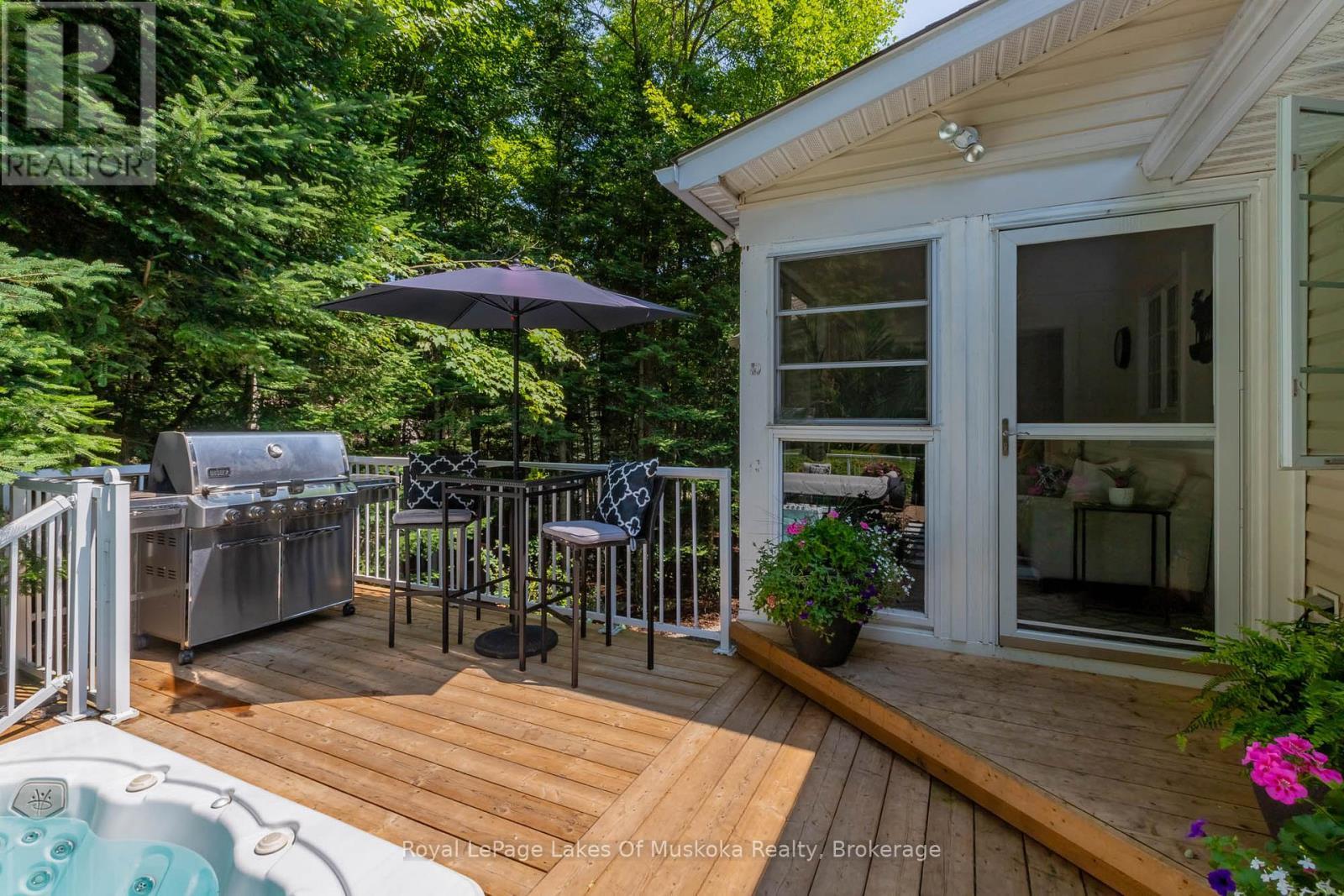 












24 BIRCHWOOD DRIVE

,
Huntsville (Brunel),




Ontario
P1H0A6

