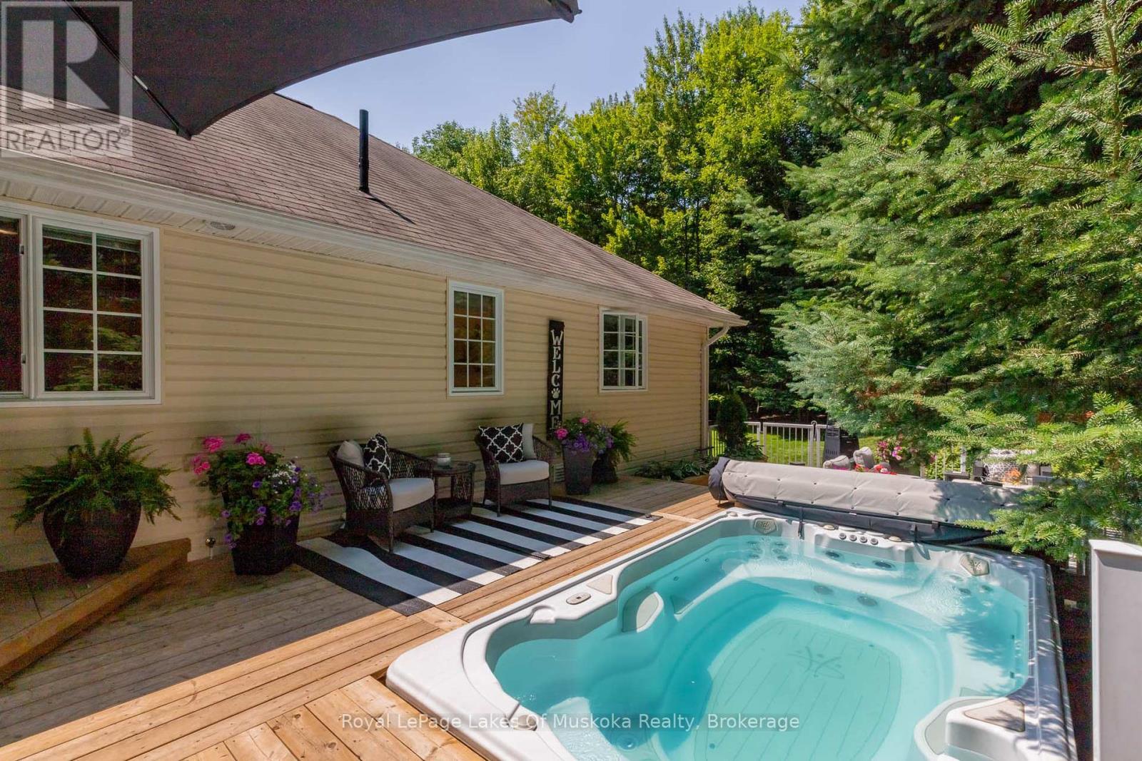 












24 BIRCHWOOD DRIVE

,
Huntsville (Brunel),




Ontario
P1H0A6

