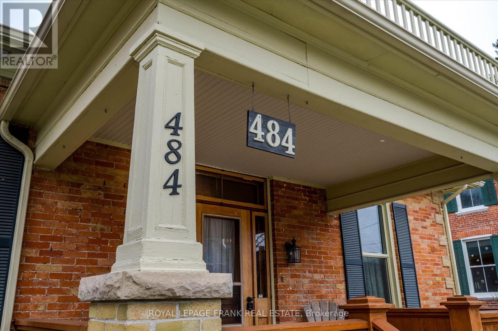 












484 GILMOUR STREET

,
Peterborough Central (Old West End),




Ontario
K9H2J9

