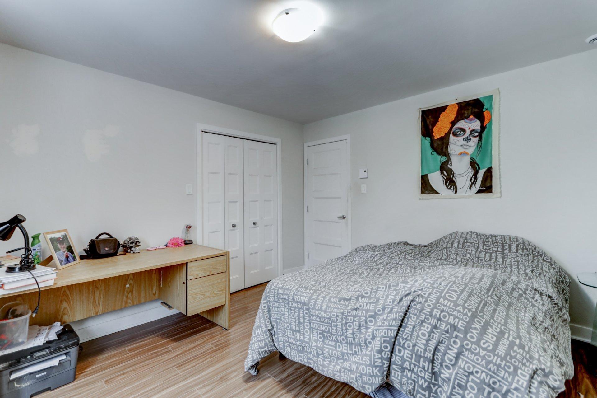 









144


Rue du Merlot

,
Sainte-Sophie,




QC
J5J0N8

