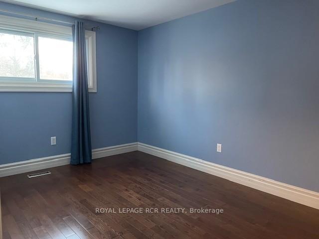 









5


Hammond

Street,
New Tecumseth,




ON
L0G 1A0


