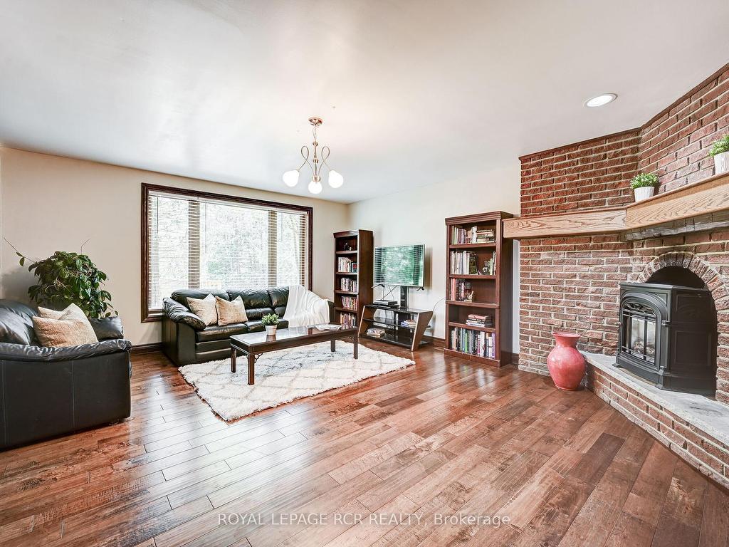 









14902


Mount Pleasant

Road,
Caledon,




ON
L7E 3M3

