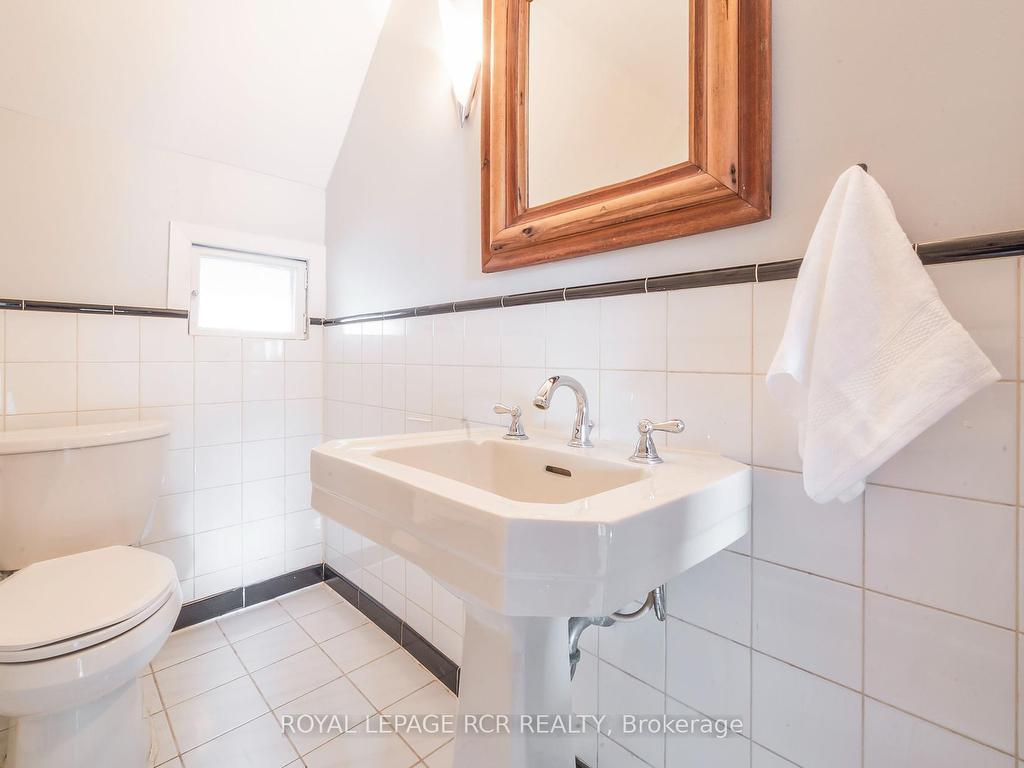 









8


Church

Street,
Orangeville,




ON
L9W 1N2

