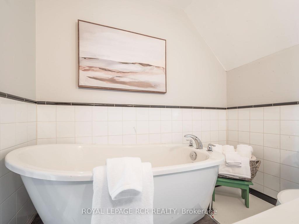 









8


Church

Street,
Orangeville,




ON
L9W 1N2

