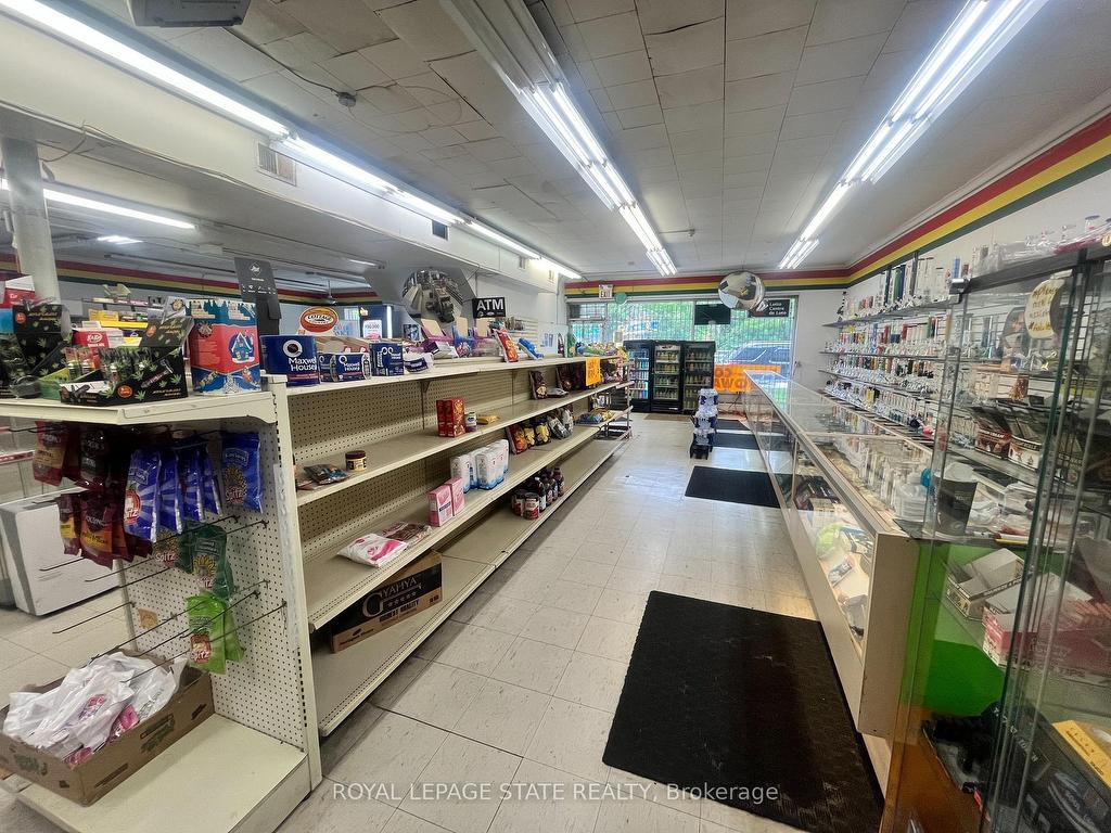 









72-74


Main

Street West,
Grimsby,




ON
L3M 1R6

