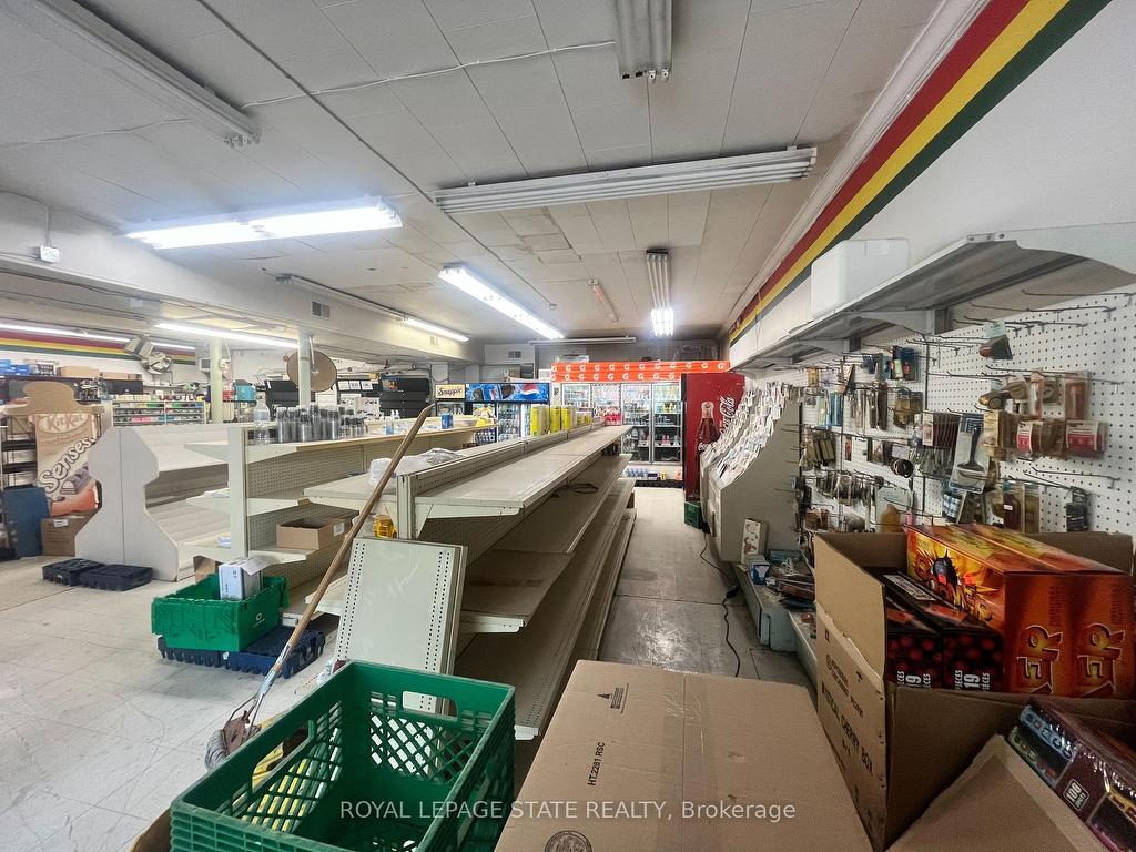









72-74


Main

Street West,
Grimsby,




ON
L3M 1R6

