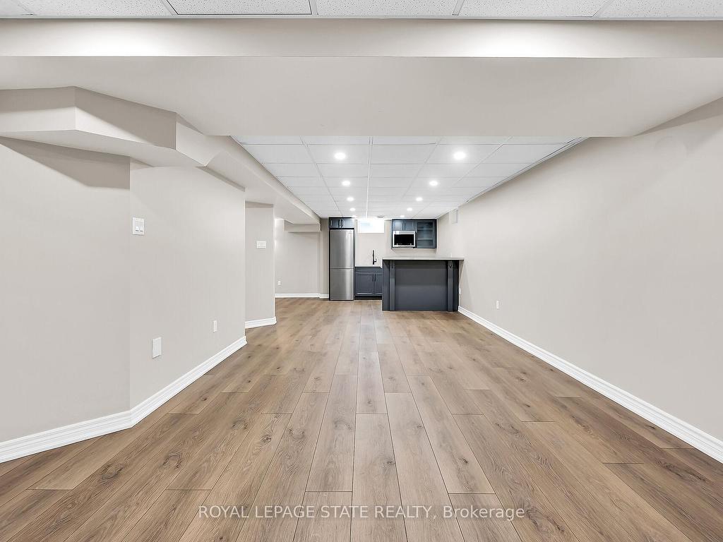 









63


Benvenuto

Crescent,
Hamilton,




ON
L9B 2J8

