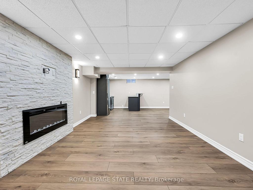 









63


Benvenuto

Crescent,
Hamilton,




ON
L9B 2J8


