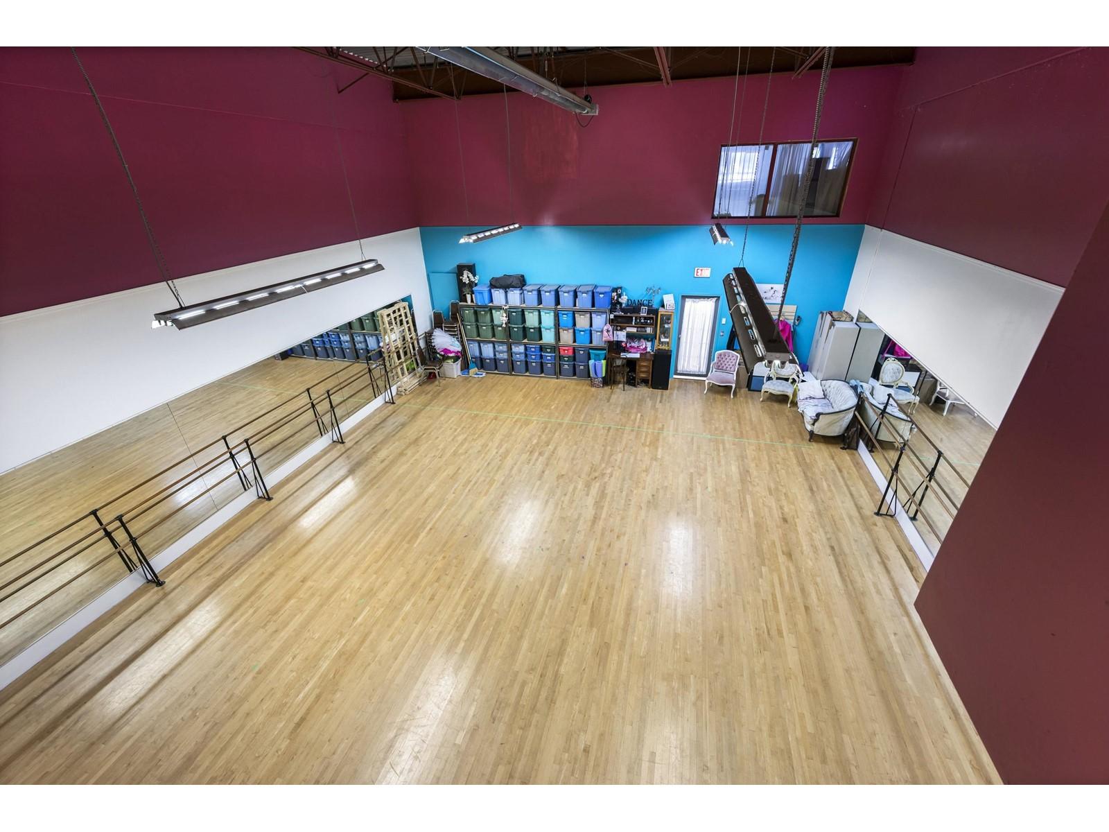 












10 34100 SOUTH FRASER WAY

,
Abbotsford,




British Columbia
V2S2C6

